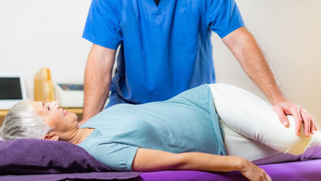 How a Chiropractor Can Help With Psoriatic Arthritis Pain