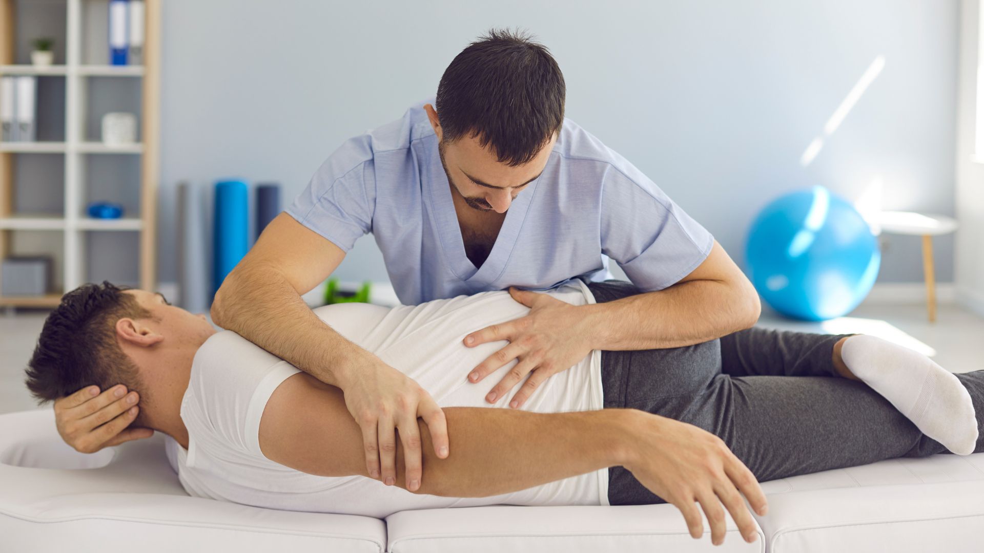 Can a Chiropractor Help With SI Joint Pain? What to Know Before You Book an Appointment